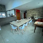 Avec Piscine Interieure *
