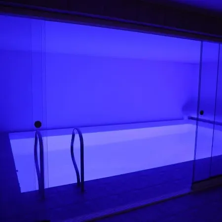 Avec Piscine Interieure Apartment *