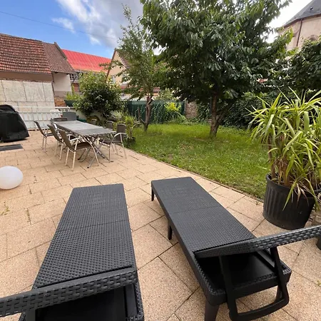 Apartment Avec Piscine Interieure *