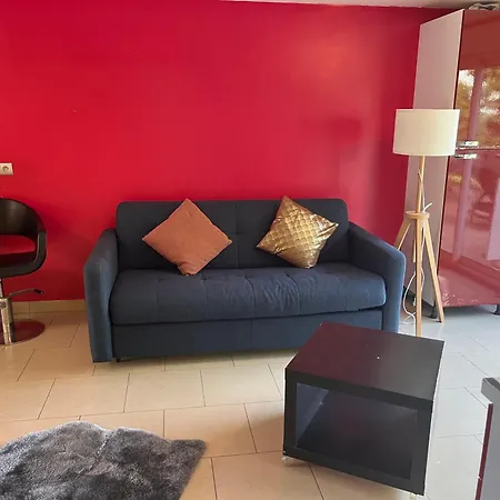 Avec Piscine Interieure *