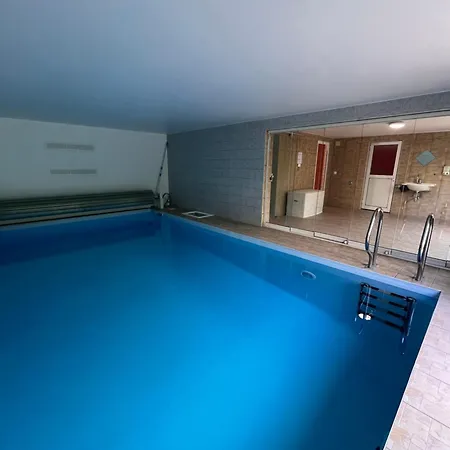 Avec Piscine Interieure, Proche Strasbourg Apartament Holtzheim